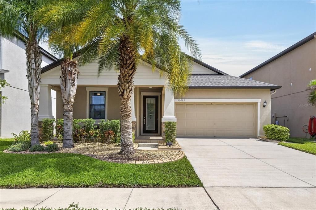 Active With Contract: $400,000 (4 beds, 3 baths, 2040 Square Feet)