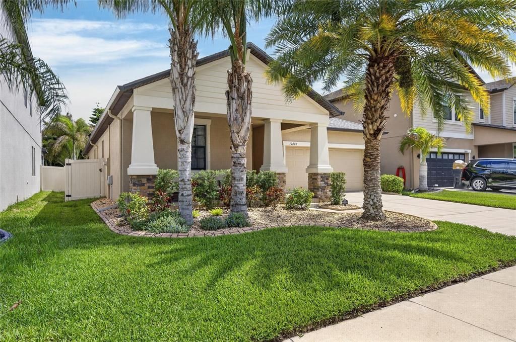 Active With Contract: $400,000 (4 beds, 3 baths, 2040 Square Feet)