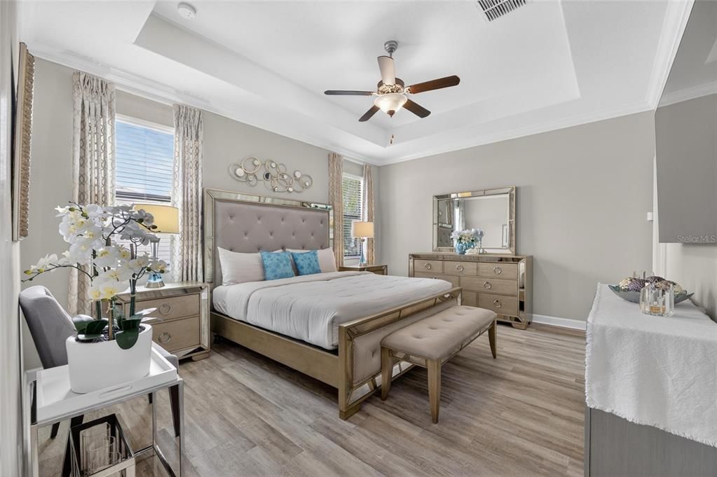 Active With Contract: $400,000 (4 beds, 3 baths, 2040 Square Feet)