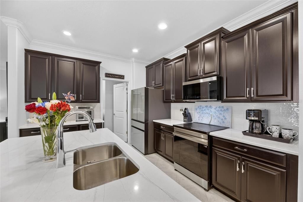 Active With Contract: $400,000 (4 beds, 3 baths, 2040 Square Feet)
