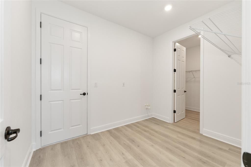 For Sale: $530,450 (3 beds, 3 baths, 2211 Square Feet)