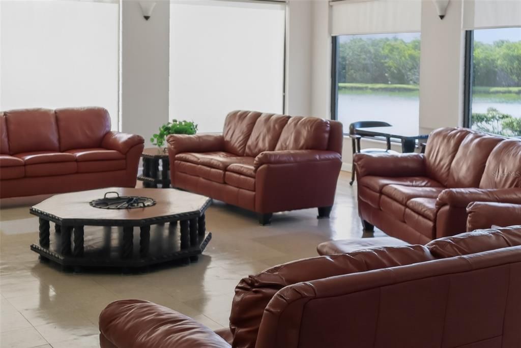 For Sale: $75,000 (1 beds, 1 baths, 790 Square Feet)
