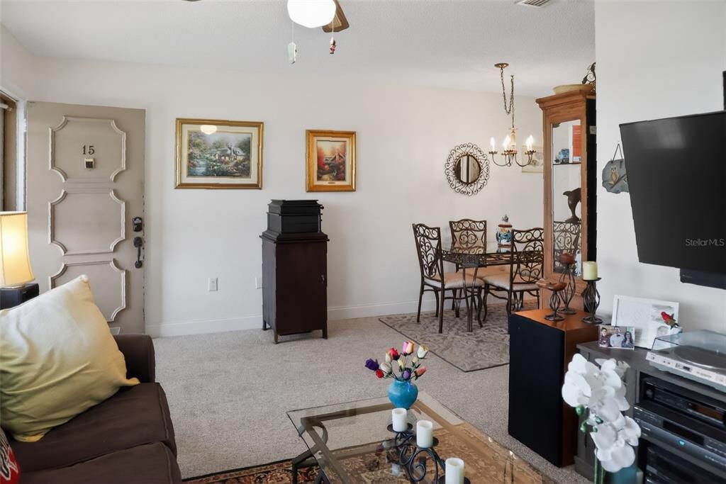 For Sale: $75,000 (1 beds, 1 baths, 790 Square Feet)