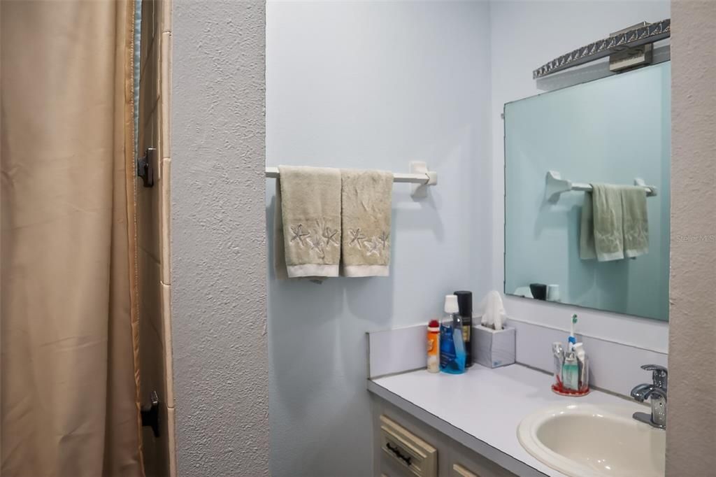 For Sale: $75,000 (1 beds, 1 baths, 790 Square Feet)