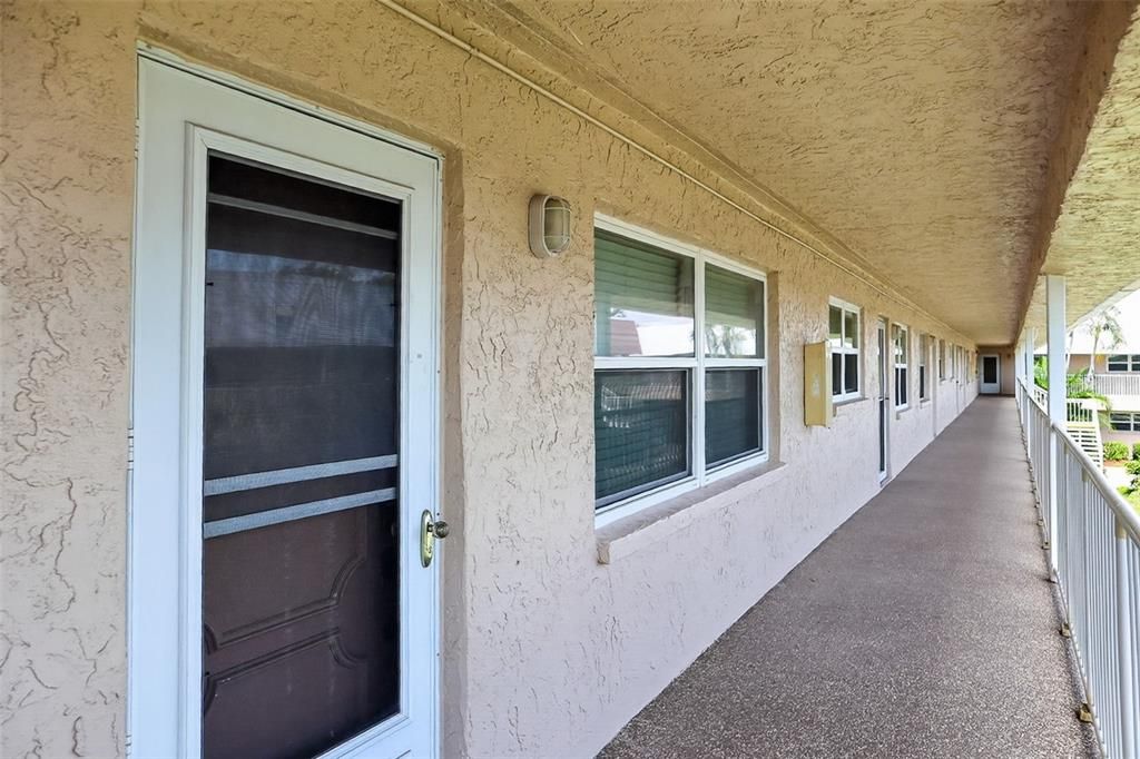 For Sale: $75,000 (1 beds, 1 baths, 790 Square Feet)