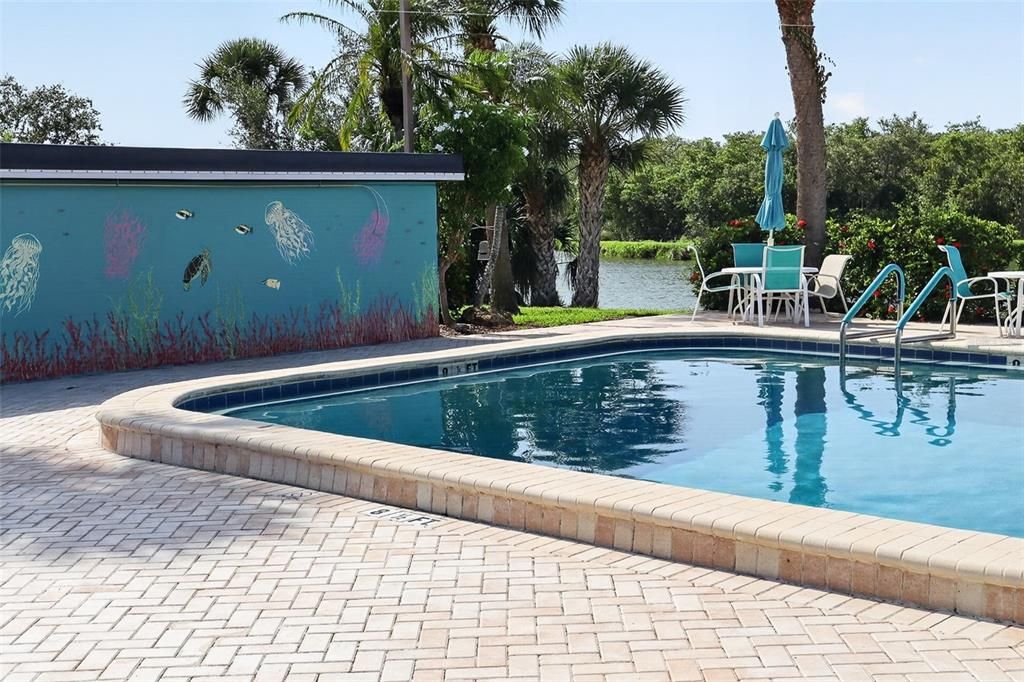 For Sale: $75,000 (1 beds, 1 baths, 790 Square Feet)