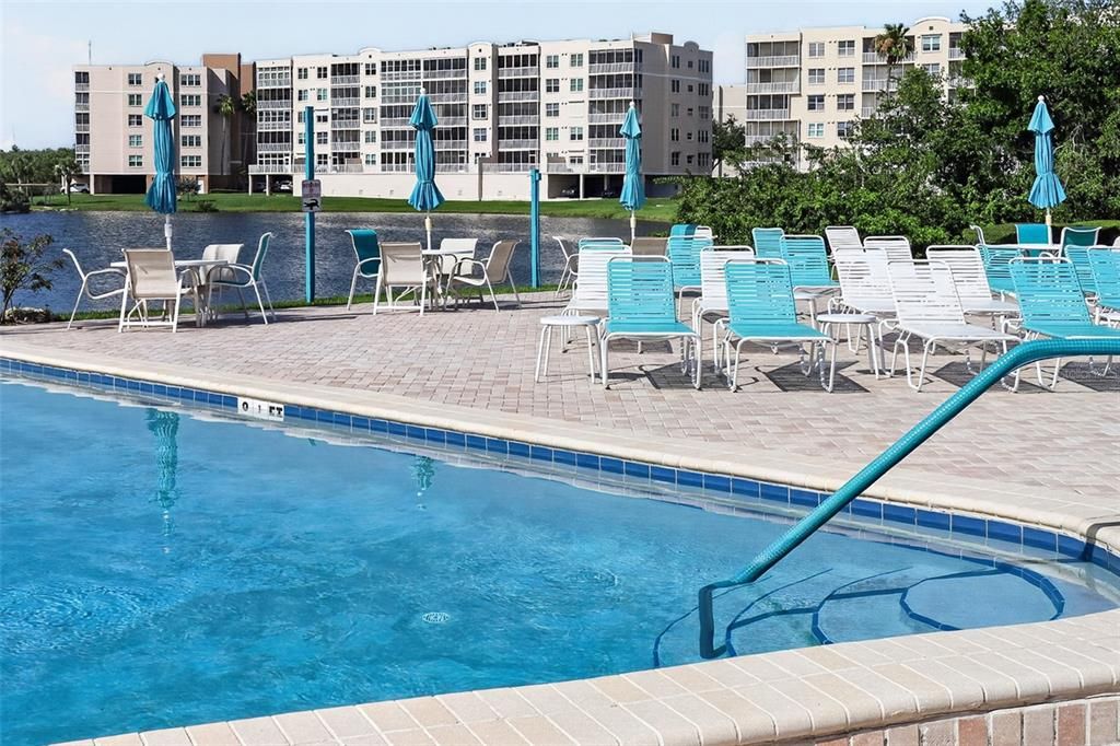 For Sale: $75,000 (1 beds, 1 baths, 790 Square Feet)