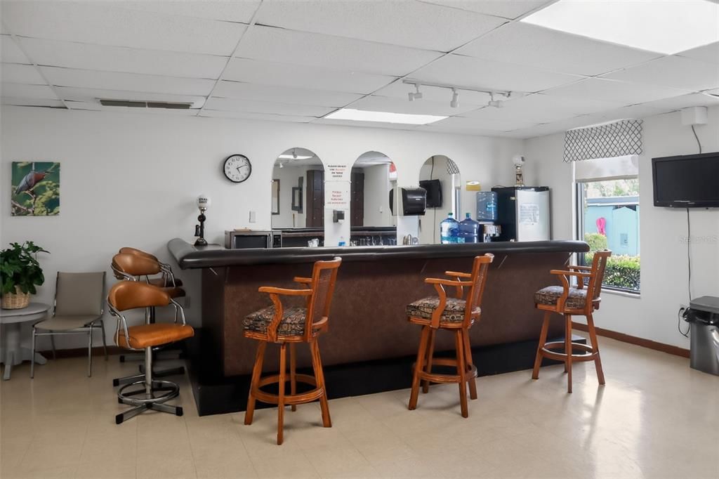For Sale: $75,000 (1 beds, 1 baths, 790 Square Feet)