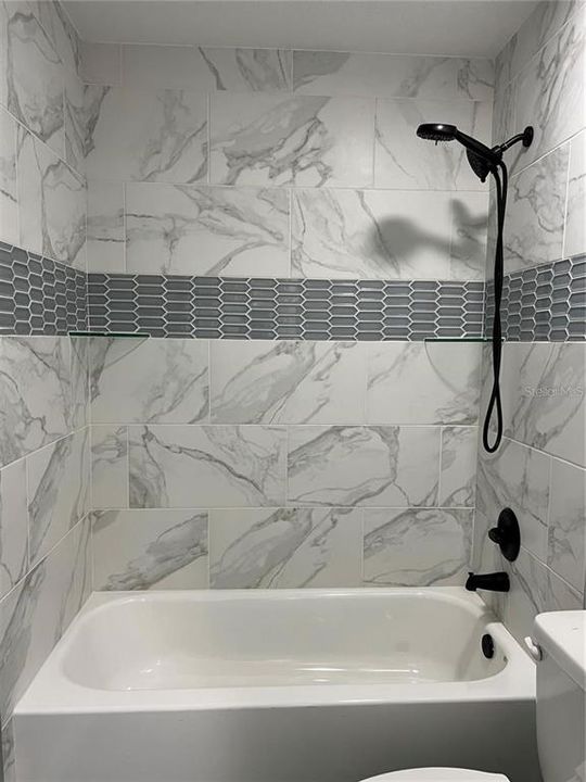 На продажу: $229,900 (3 спален, 2 ванн, 1334 Квадратных фут)