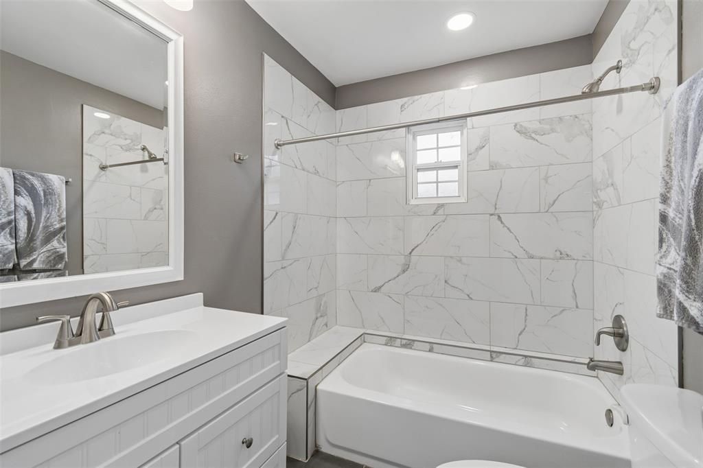 For Sale: $475,000 (3 beds, 2 baths, 1333 Square Feet)