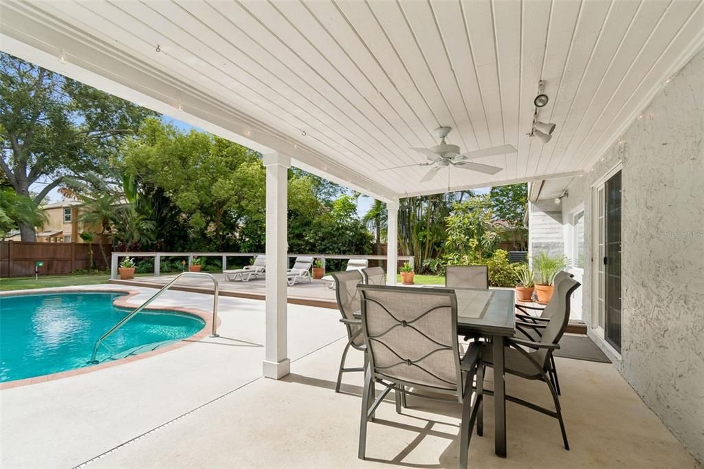 For Sale: $475,000 (3 beds, 2 baths, 1333 Square Feet)