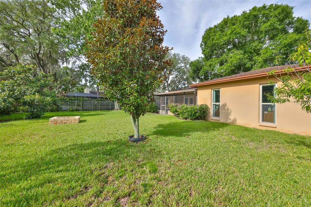 For Sale: $399,000 (3 beds, 2 baths, 1605 Square Feet)