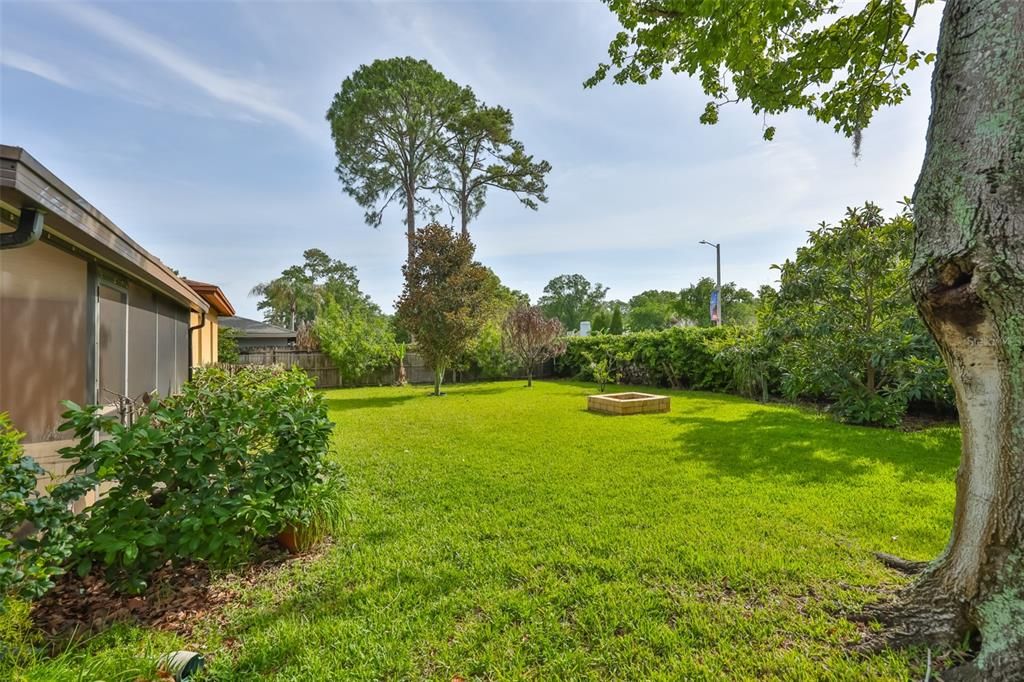 For Sale: $399,000 (3 beds, 2 baths, 1605 Square Feet)
