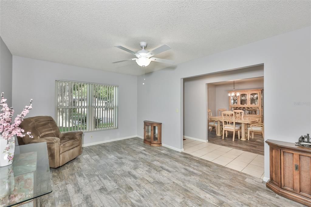For Sale: $399,000 (3 beds, 2 baths, 1605 Square Feet)