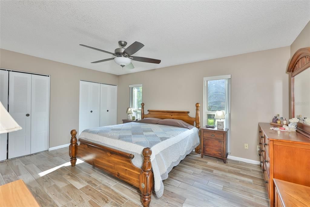 For Sale: $399,000 (3 beds, 2 baths, 1605 Square Feet)