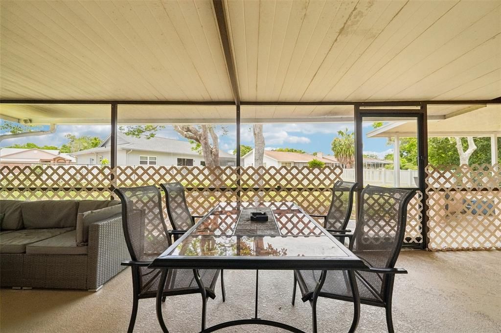 For Sale: $259,900 (3 beds, 2 baths, 1191 Square Feet)