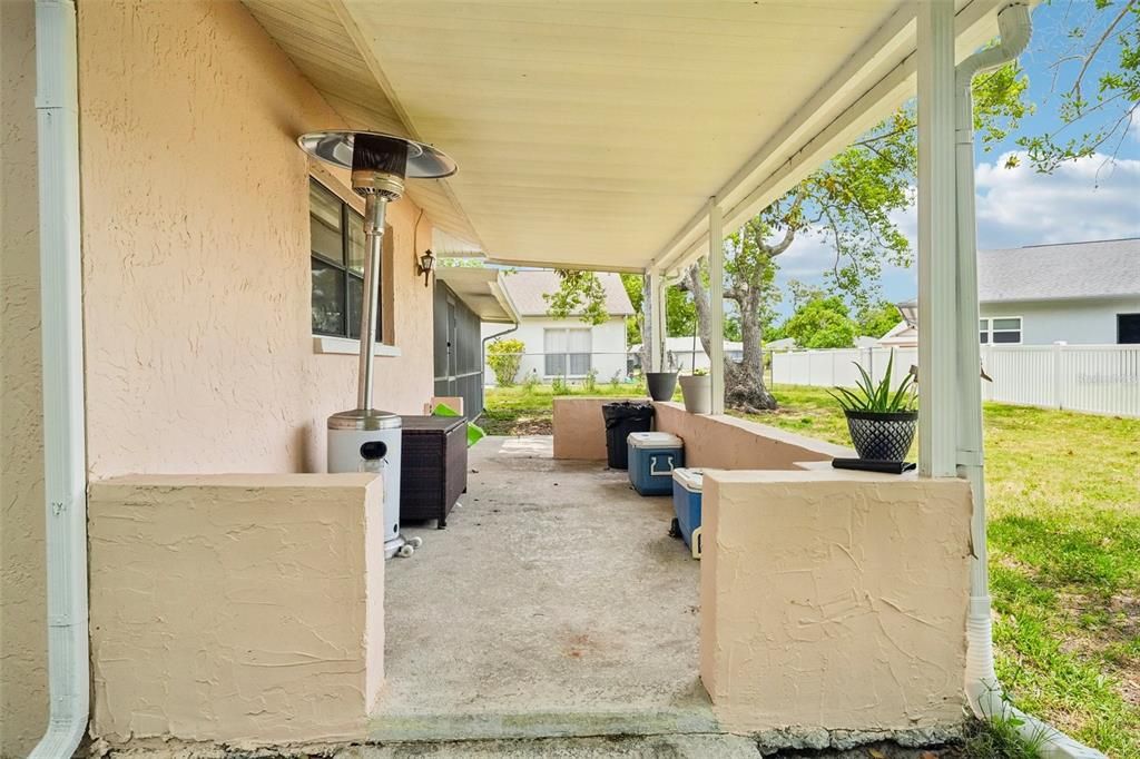 For Sale: $259,900 (3 beds, 2 baths, 1191 Square Feet)
