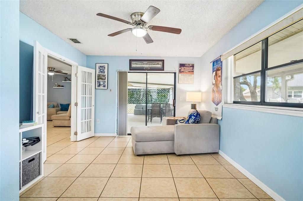 For Sale: $259,900 (3 beds, 2 baths, 1191 Square Feet)