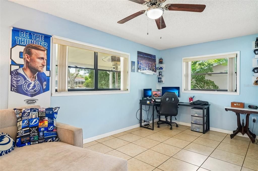 For Sale: $259,900 (3 beds, 2 baths, 1191 Square Feet)