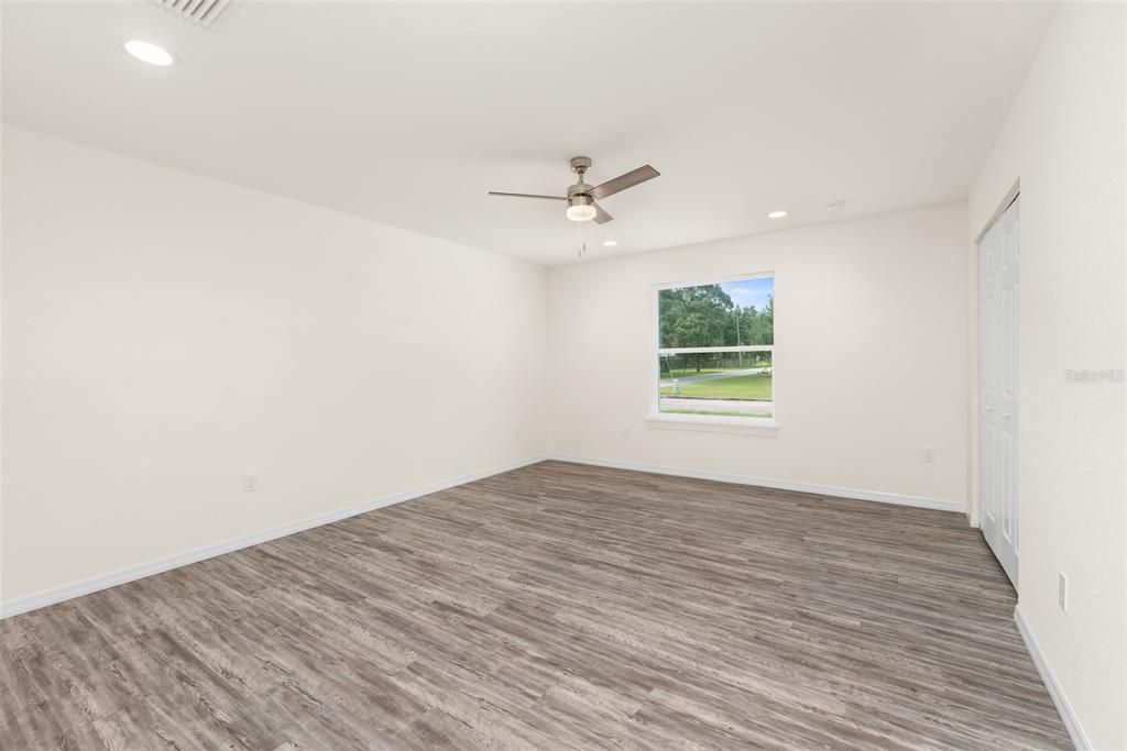 Activo con contrato: $499,000 (6 camas, 0 baños, 2826 Pies cuadrados)