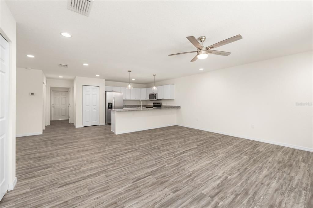 Activo con contrato: $499,000 (6 camas, 0 baños, 2826 Pies cuadrados)