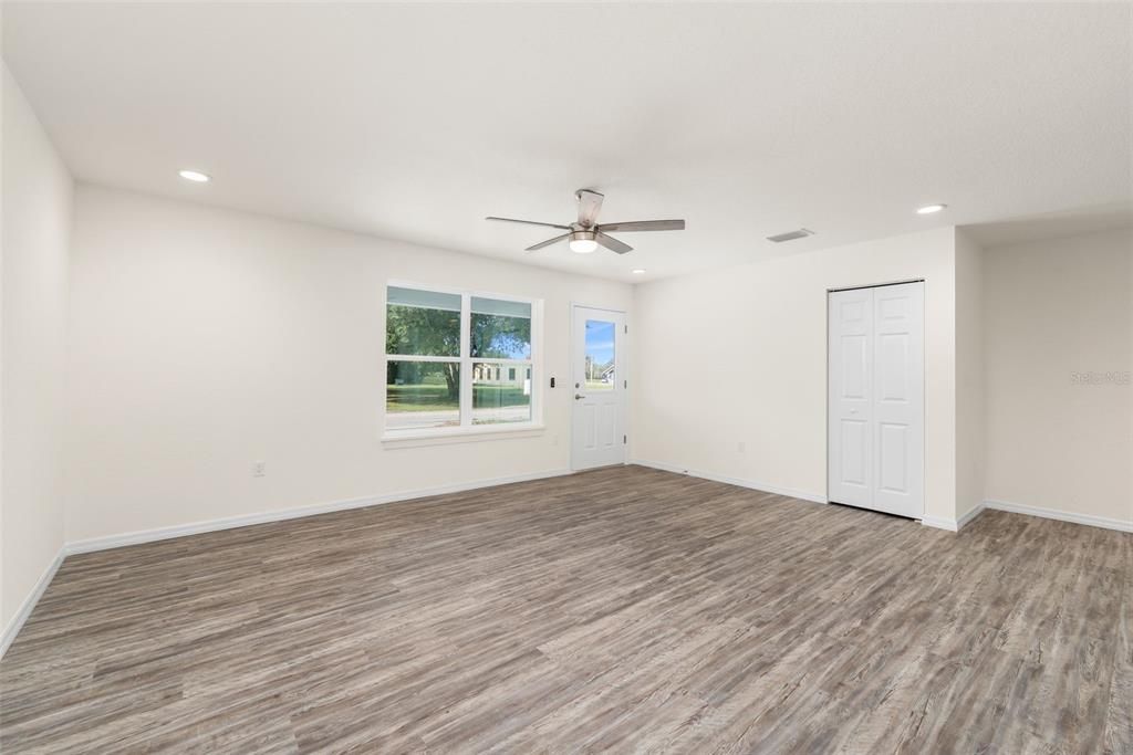 Activo con contrato: $499,000 (6 camas, 0 baños, 2826 Pies cuadrados)