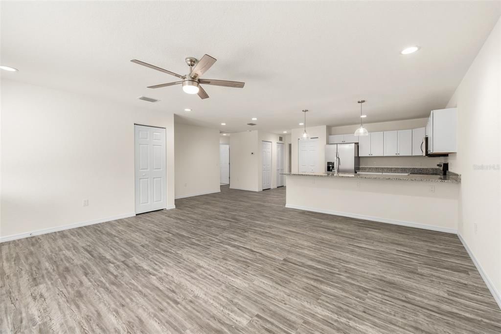 Activo con contrato: $499,000 (6 camas, 0 baños, 2826 Pies cuadrados)