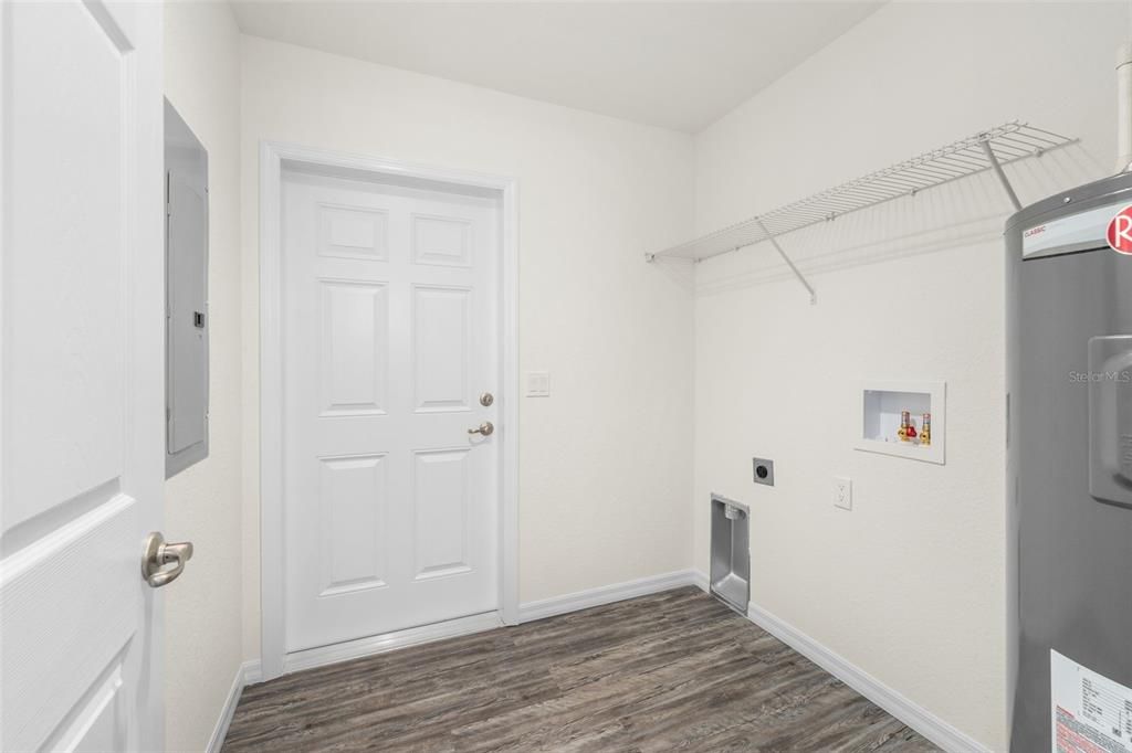Activo con contrato: $499,000 (6 camas, 0 baños, 2826 Pies cuadrados)