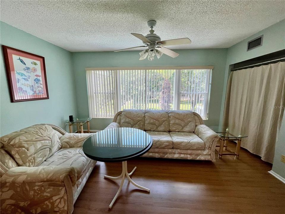 For Sale: $175,000 (2 beds, 2 baths, 1400 Square Feet)