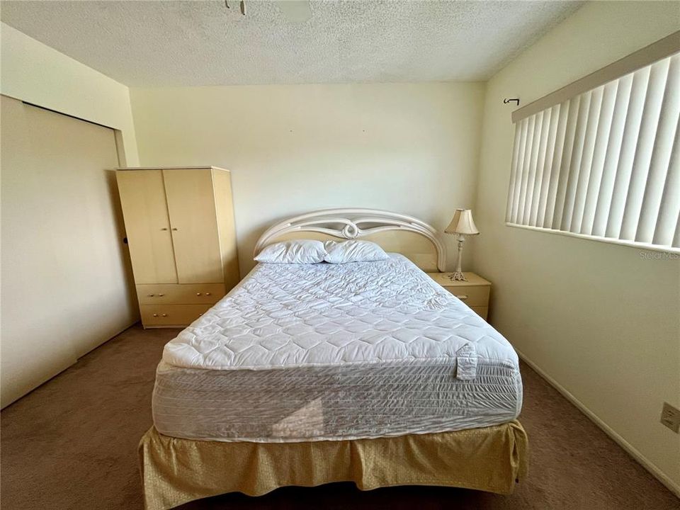 For Sale: $175,000 (2 beds, 2 baths, 1400 Square Feet)