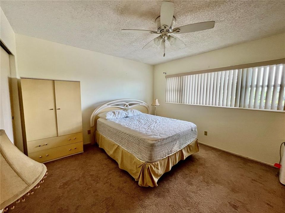 For Sale: $175,000 (2 beds, 2 baths, 1400 Square Feet)