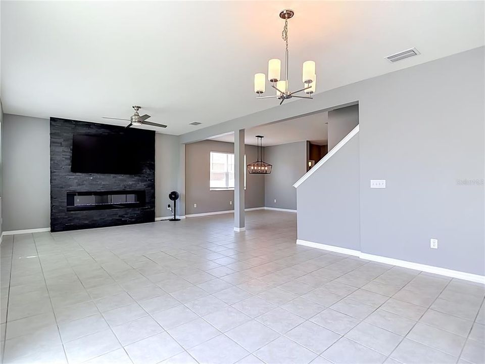 For Sale: $480,000 (4 beds, 2 baths, 3075 Square Feet)