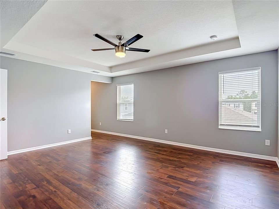 For Sale: $480,000 (4 beds, 2 baths, 3075 Square Feet)