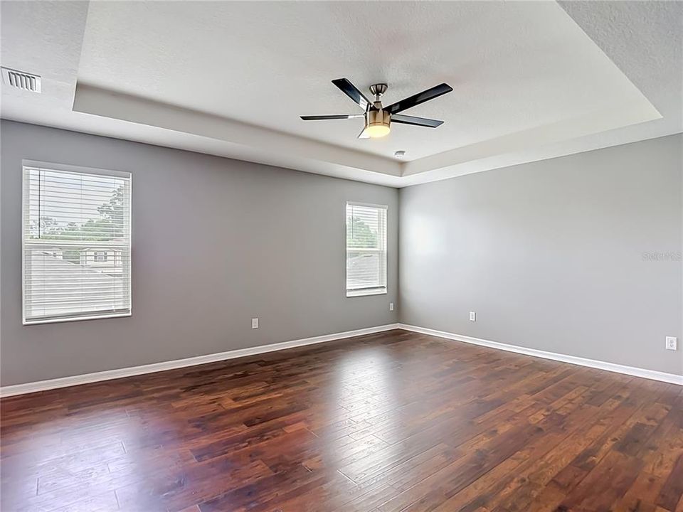 For Sale: $480,000 (4 beds, 2 baths, 3075 Square Feet)
