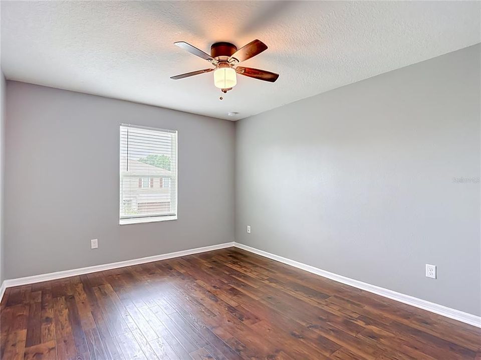 For Sale: $480,000 (4 beds, 2 baths, 3075 Square Feet)