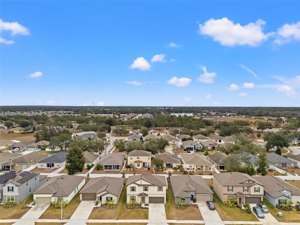For Sale: $447,500 (5 beds, 3 baths, 2922 Square Feet)