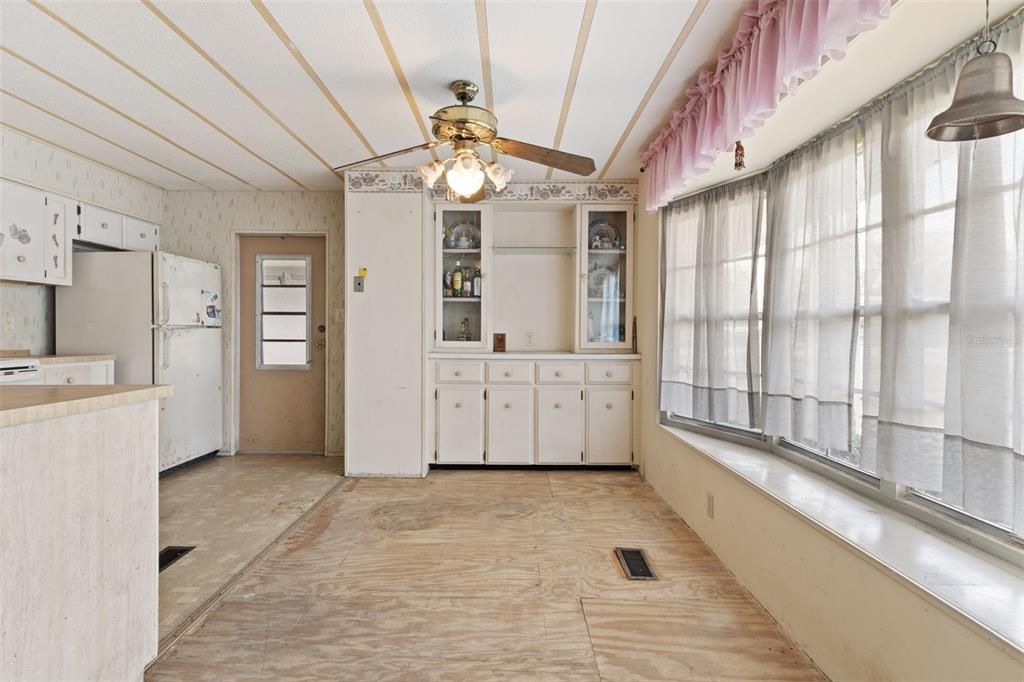 En Venta: $109,900 (2 camas, 2 baños, 805 Pies cuadrados)