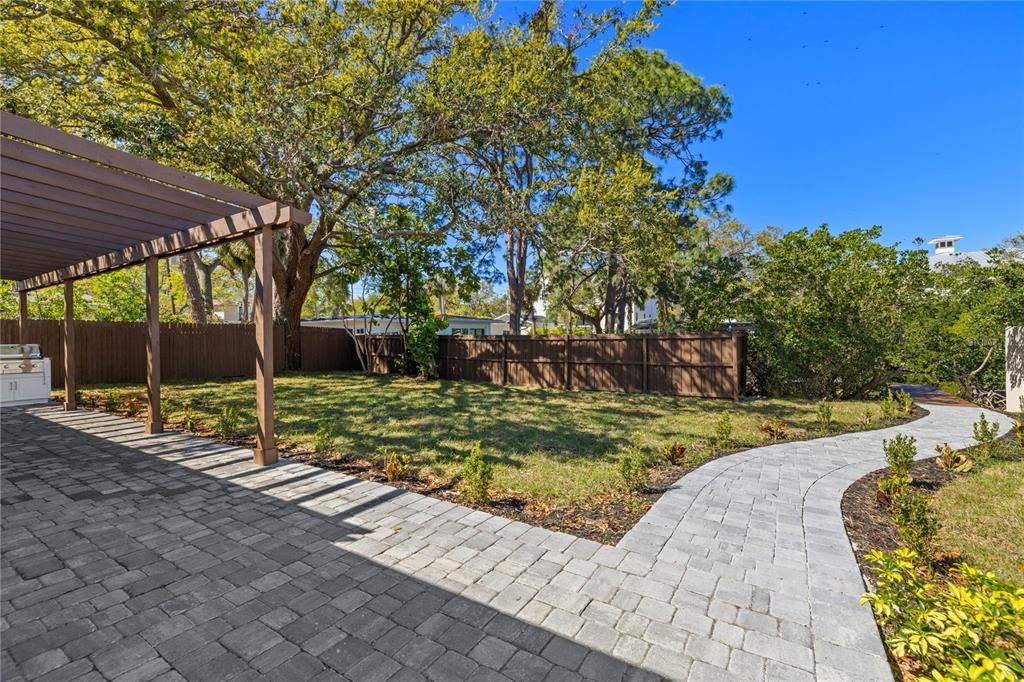 For Sale: $774,999 (3 beds, 2 baths, 1785 Square Feet)