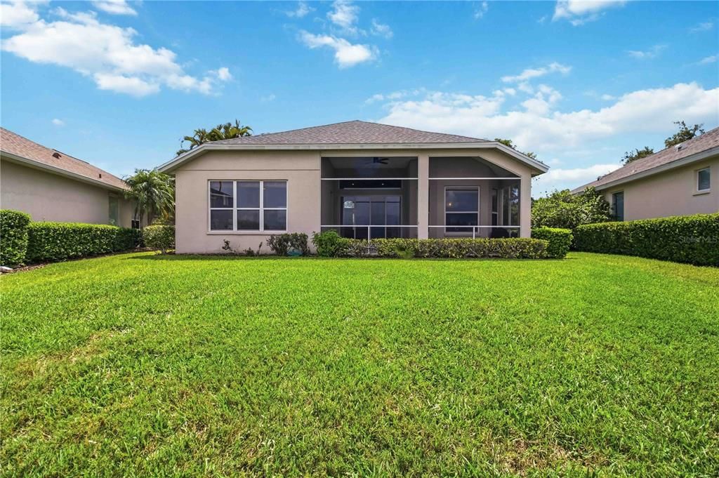 Active With Contract: $499,900 (3 beds, 2 baths, 2116 Square Feet)