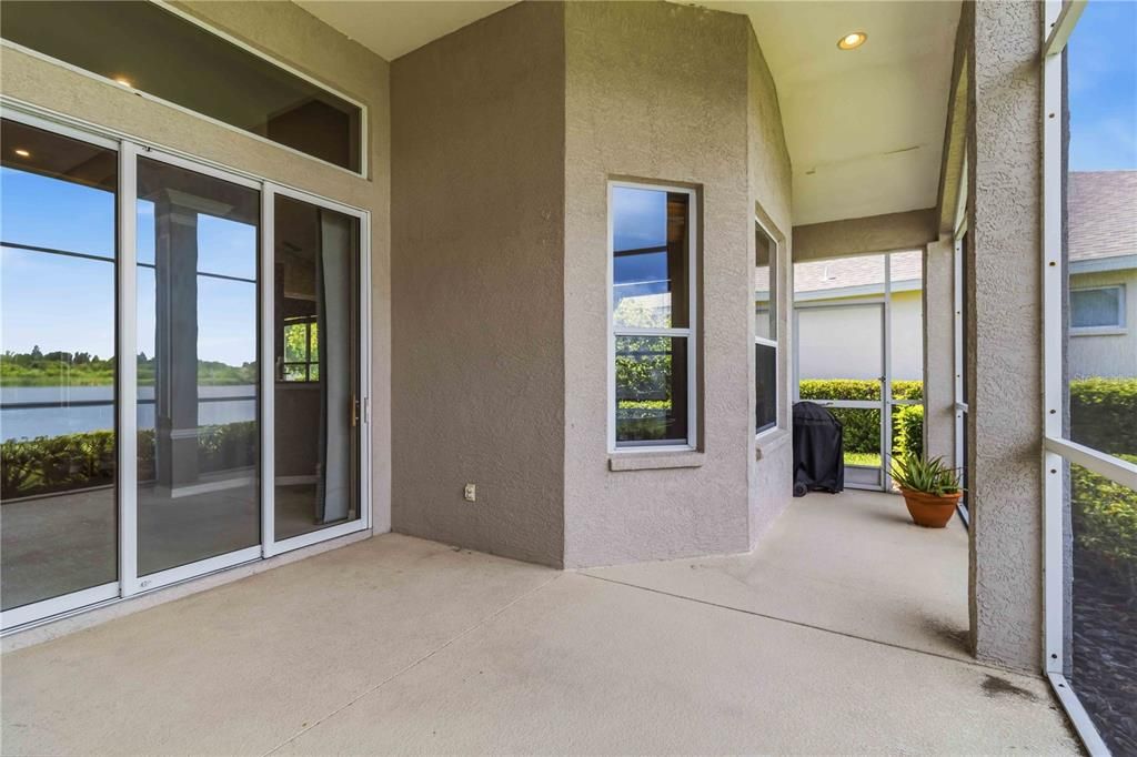 Active With Contract: $499,900 (3 beds, 2 baths, 2116 Square Feet)