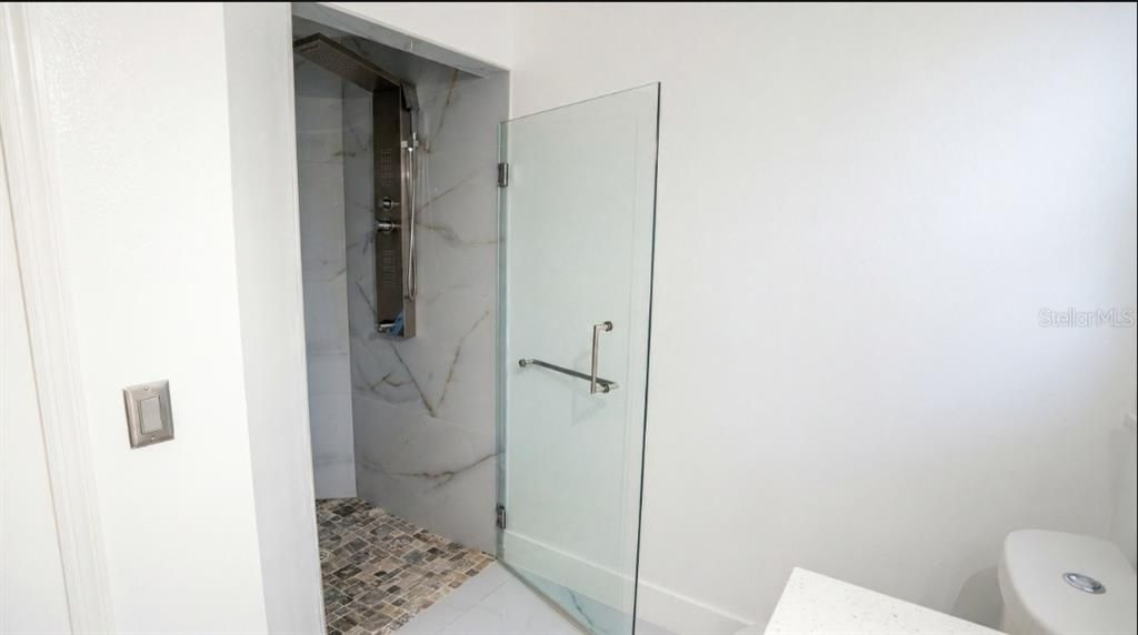 На продажу: $418,000 (4 спален, 3 ванн, 1729 Квадратных фут)