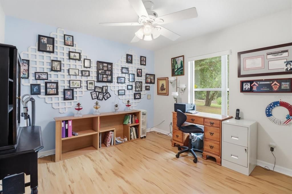 Под контрактом: $295,000 (3 спален, 2 ванн, 1764 Квадратных фут)