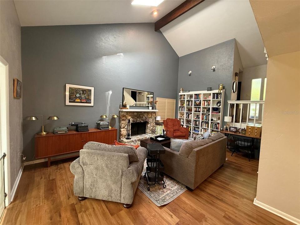 For Sale: $349,924 (3 beds, 2 baths, 2366 Square Feet)