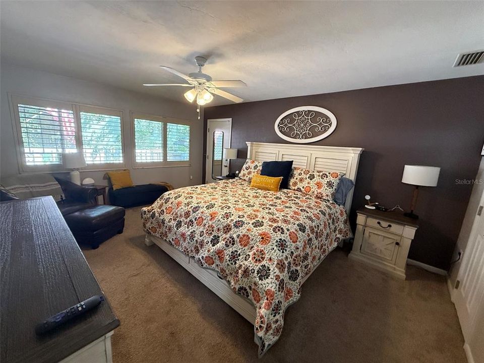 For Sale: $349,924 (3 beds, 2 baths, 2366 Square Feet)