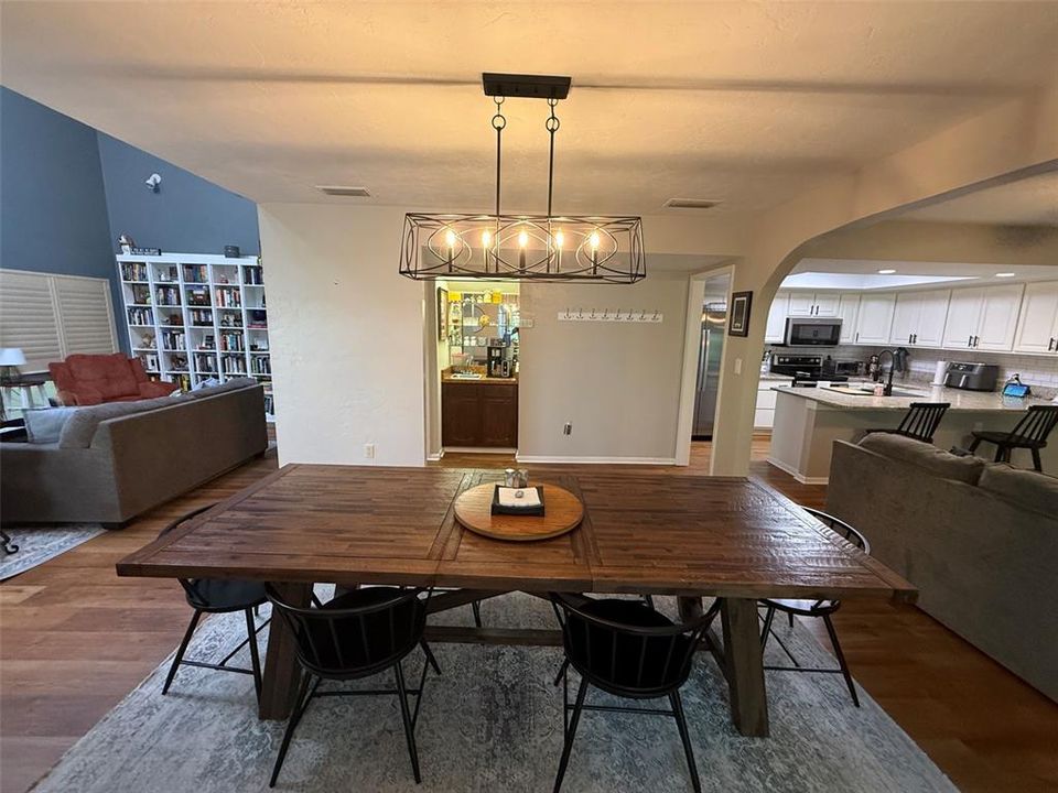 For Sale: $349,924 (3 beds, 2 baths, 2366 Square Feet)