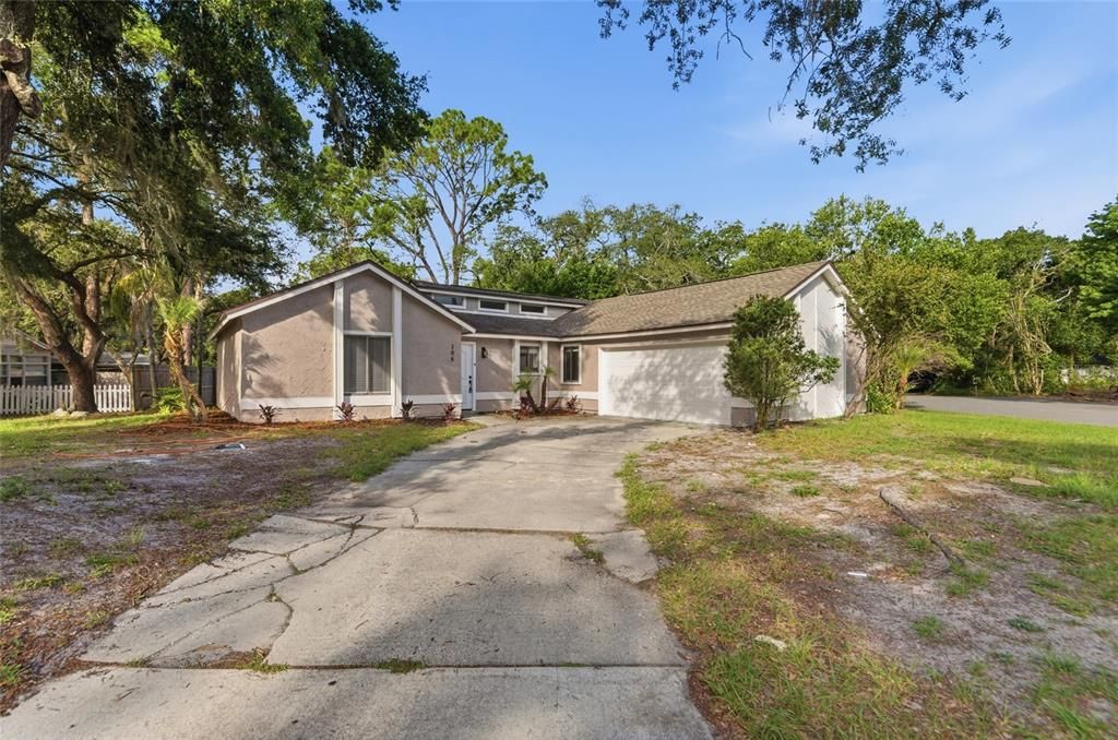 For Sale: $359,900 (3 beds, 2 baths, 1440 Square Feet)