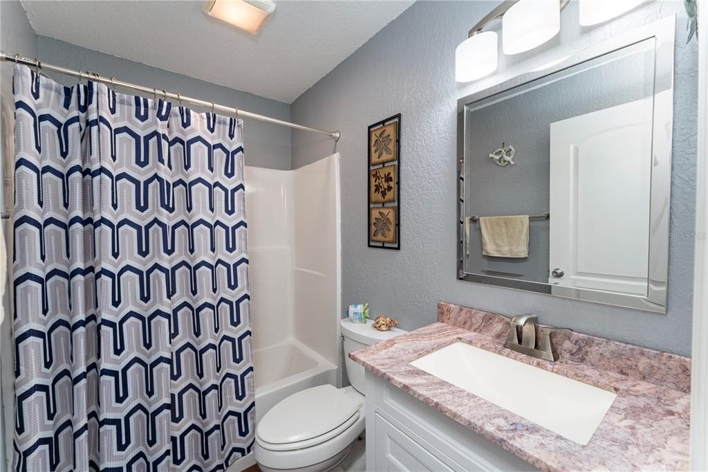 В аренду: $1,800 (2 спален, 2 ванн, 873 Квадратных фут)