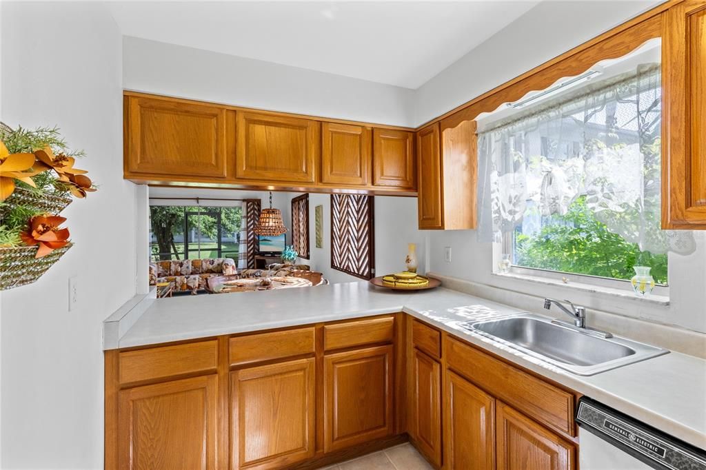 En Venta: $139,900 (2 camas, 2 baños, 1034 Pies cuadrados)