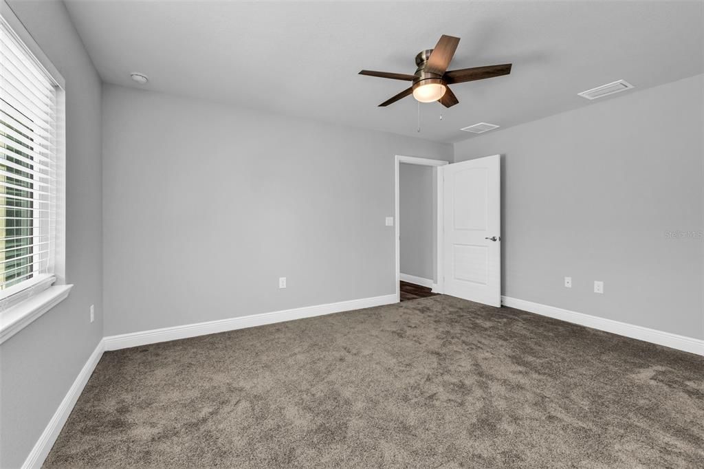 For Rent: $3,000 (3 beds, 3 baths, 1344 Square Feet)