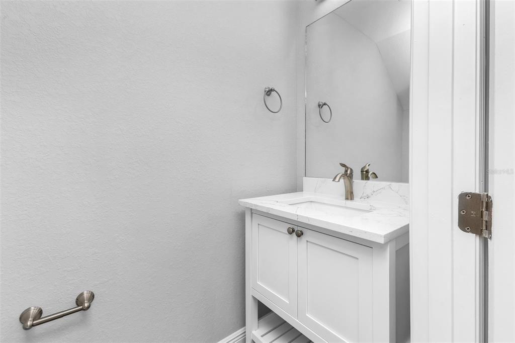 For Rent: $3,000 (3 beds, 3 baths, 1344 Square Feet)